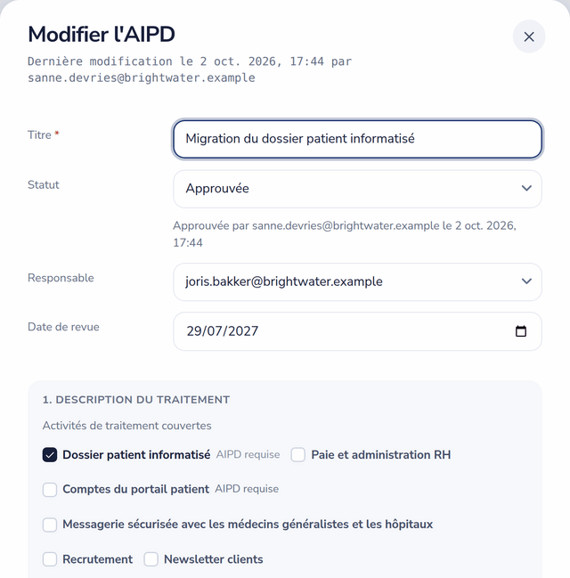 Analyse d'impact relative à la protection des données avec statut, tampon d'approbation, responsable, date de revue et activités de traitement couvertes