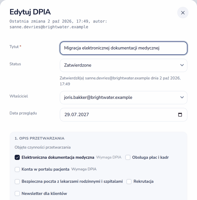 Ocena skutków dla ochrony danych ze statusem, pieczęcią zatwierdzenia, właścicielem, datą przeglądu i objętymi czynnościami przetwarzania